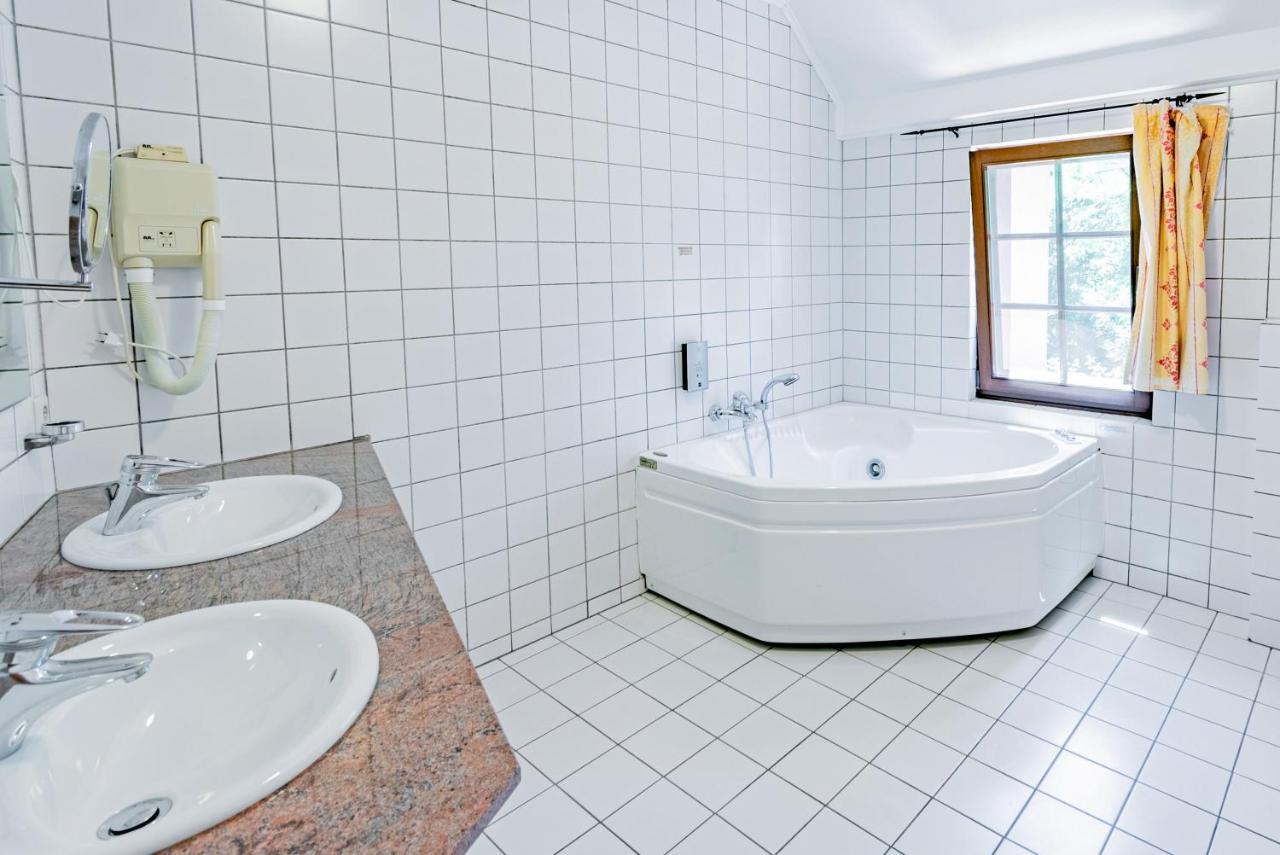 Hotel Aux Tanneries De Wiltz Zewnętrze zdjęcie